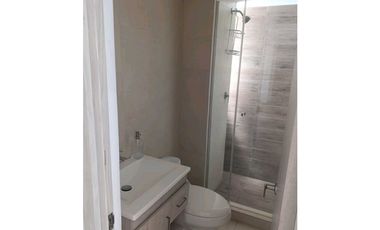 SE ALQUILA APARTAMENTO SEMI AMOBLADO EN EL CRISOL DE 3 RECAMARAS