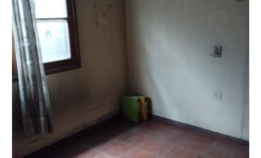 Arayabroker Vende Excelente Propiedad Con Galpón En San Migu