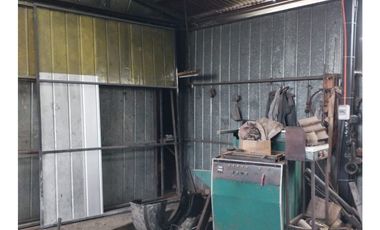 Arayabroker Vende Excelente Propiedad Con Galpón En San Migu