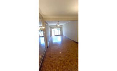 Depto 6 Amb. con cochera - Luminoso, Cómodo y Bien Ubicado