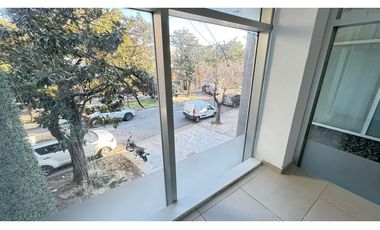 Venta de local en calle Yrigoyen