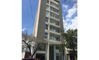 Venta de local en calle Yrigoyen