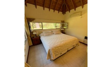 BONITA CASA EN CARILO