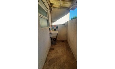 ALQUILER 24 MESES CASA 3 AMBIENTES CON GARAGE - Bº VILLA LOURDES