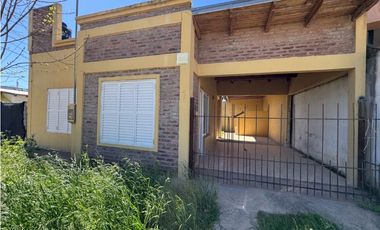 Vendo Dos Casas en Caseros, Entre Ríos