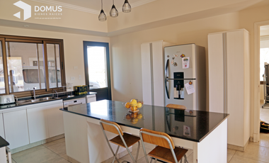 ALQUILER CASA CHACRAS DE SANTA MARIA