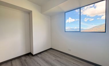 Apartamento En Arriendo, Sector Las Palmas - Urbanización Primavera Country