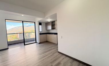 Apartamento En Arriendo, Sector Las Palmas - Urbanización Primavera Country