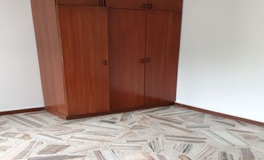 En Alquiler Apartaestudios En Edificio En El Barrio Santa Anita Sur De Cali