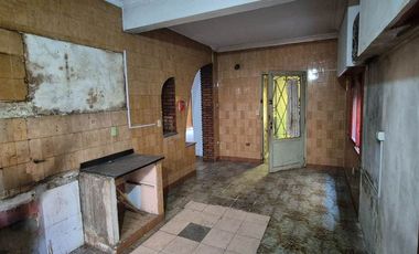 Venta PH 4 Amb Patio, Cochera Ballester (Permuta)