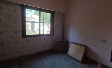 Venta PH 4 Amb Patio, Cochera Ballester (Permuta)