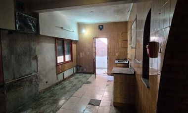 Venta PH 4 Amb Patio, Cochera Ballester (Permuta)