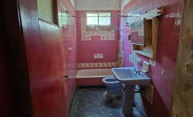 Venta PH 4 Amb Patio, Cochera Ballester (Permuta)