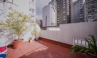 VENTA CASA 5 AMBIENTES COLEGIALES