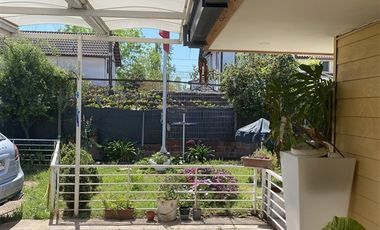 Casa en Venta en Walker Martinez y Palena