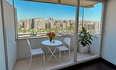 Departamento en Venta en Moderno departamento 2D/2B con terraza y estacionamiento – Metro San Miguel