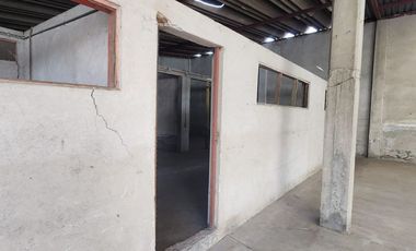 VENDE BODEGA USO COMERCIAL Y HABITACIONAL .IZTAPALAPA  1236MTS.