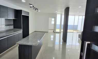 ESPECTACULAR CASA EN RENTA EL SOLARES 6 HABITACIONES 5 BAÑOS COMPLETOS