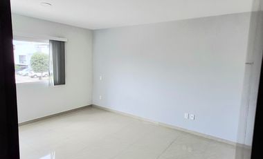 ESPECTACULAR CASA EN RENTA EL SOLARES 6 HABITACIONES 5 BAÑOS COMPLETOS