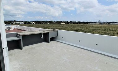 ESPECTACULAR CASA EN RENTA EL SOLARES 6 HABITACIONES 5 BAÑOS COMPLETOS