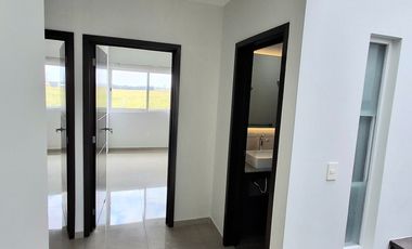 ESPECTACULAR CASA EN RENTA EL SOLARES 6 HABITACIONES 5 BAÑOS COMPLETOS