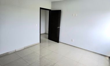 ESPECTACULAR CASA EN RENTA EL SOLARES 6 HABITACIONES 5 BAÑOS COMPLETOS