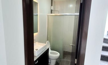 ESPECTACULAR CASA EN RENTA EL SOLARES 6 HABITACIONES 5 BAÑOS COMPLETOS