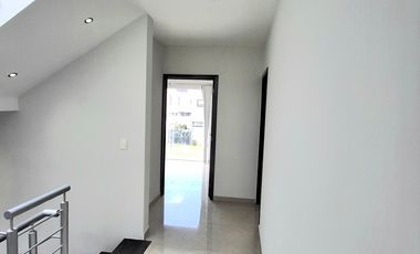 ESPECTACULAR CASA EN RENTA EL SOLARES 6 HABITACIONES 5 BAÑOS COMPLETOS