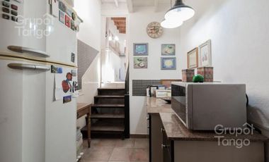 Venta Casa Villa Devoto Tres ambientes con Local Comercial