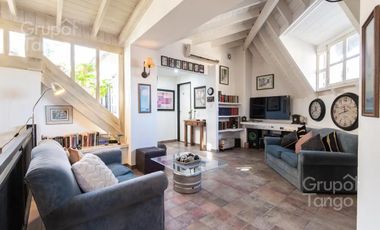 Venta Casa Villa Devoto Tres ambientes con Local Comercial