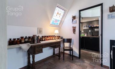 Venta Casa Villa Devoto Tres ambientes con Local Comercial