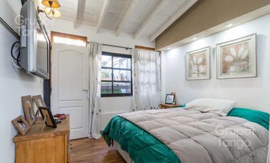 Venta Casa Villa Devoto Tres ambientes con Local Comercial