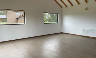 HERMOSA CASA EN CONDOMINIO MIRADOR