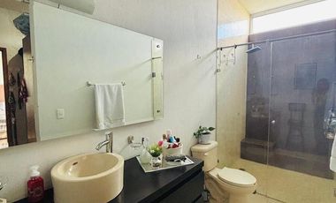 CASA EN RENTA EN LOS ROBLES RESIDENCIAL