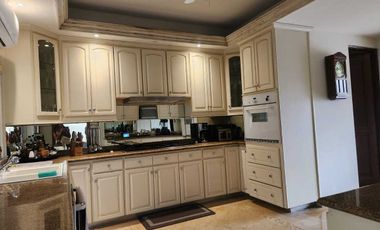 CASA EN VENTA CUMBRES 2DO SECTOR REMODELADA