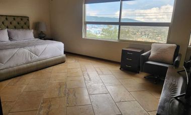 CASA EN VENTA CUMBRES 2DO SECTOR REMODELADA