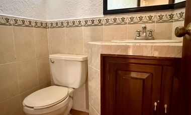 Casa de 1 Piso en el Centro Histórico de Villa de Álvarez, Colima Zona Comercial