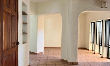 Casa de 1 Piso en el Centro Histórico de Villa de Álvarez, Colima Zona Comercial