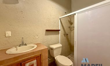 Casa de 1 Piso en el Centro Histórico de Villa de Álvarez, Colima Zona Comercial