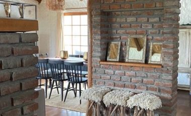 CERCA DE COLEGIO ARRAYANES Y HOTEL ONTIVEROS.