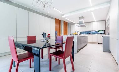 ESPECTACULAR DEPTO DUPLEX  CON JARDIN  SAN DAMIÁN