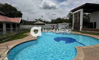 VENTA de CASA CAMPESTRE en PIEDECUESTA