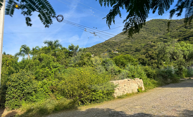 Terreno en Venta en Ajijic a solo 400 mts de Carr. Chapala - Jocotepec