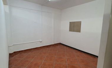 BODEGA CON OFICINA Y PATIO EN RENTA EN CIUDAD DEL CARMEN, CAMPECHE.