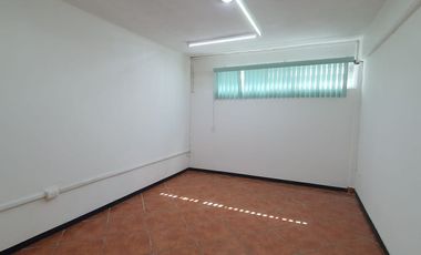 BODEGA CON OFICINA Y PATIO EN RENTA EN CIUDAD DEL CARMEN, CAMPECHE.