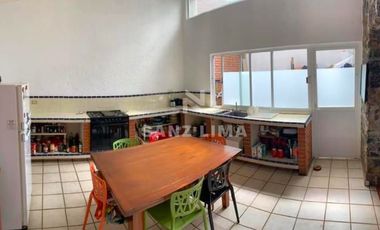 San Andres Totoltepec. Bella propiedad colonial en una planta, amplio jardin.