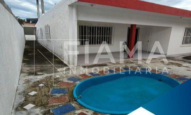 CASA EN VENTA COL. LOS SAUCES, TEPIC, NAY.