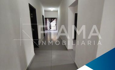 CASA EN VENTA COL. LOS SAUCES, TEPIC, NAY.
