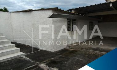 CASA EN VENTA COL. LOS SAUCES, TEPIC, NAY.