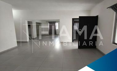 CASA EN VENTA COL. LOS SAUCES, TEPIC, NAY.
